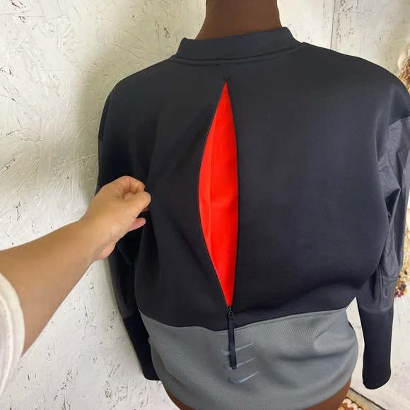 Nike Running Division Crew Long Sleeve Shirt Medium - Picture 10 of 13